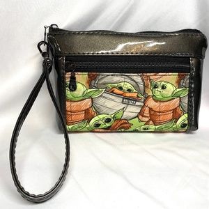 Star Wars Baby Yoda The Mandalorain Wristlet